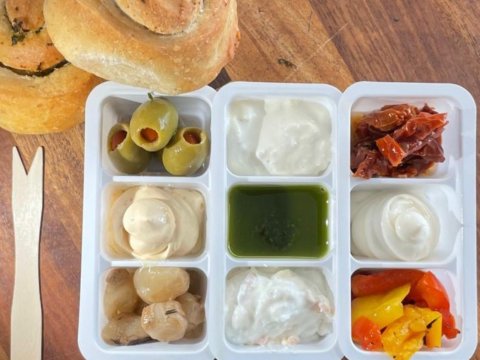 mini Antipasto (+2STK GarlicBread)